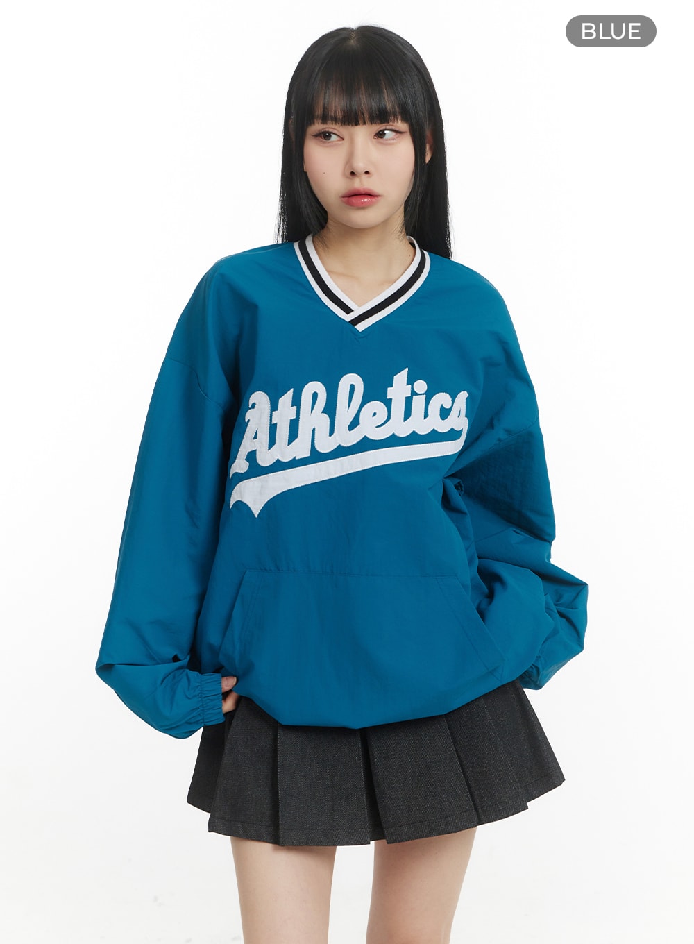 Athletics V-Neck Oversized Sweatshirt IM406