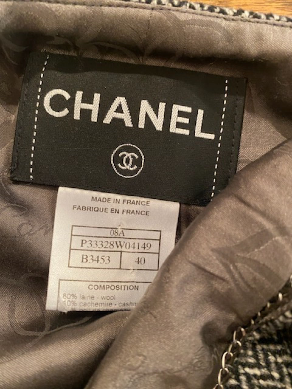 Chanel 08A 2008 Fall Collarless Herringbone Jacket with removable Cuffs FR 40 US 4