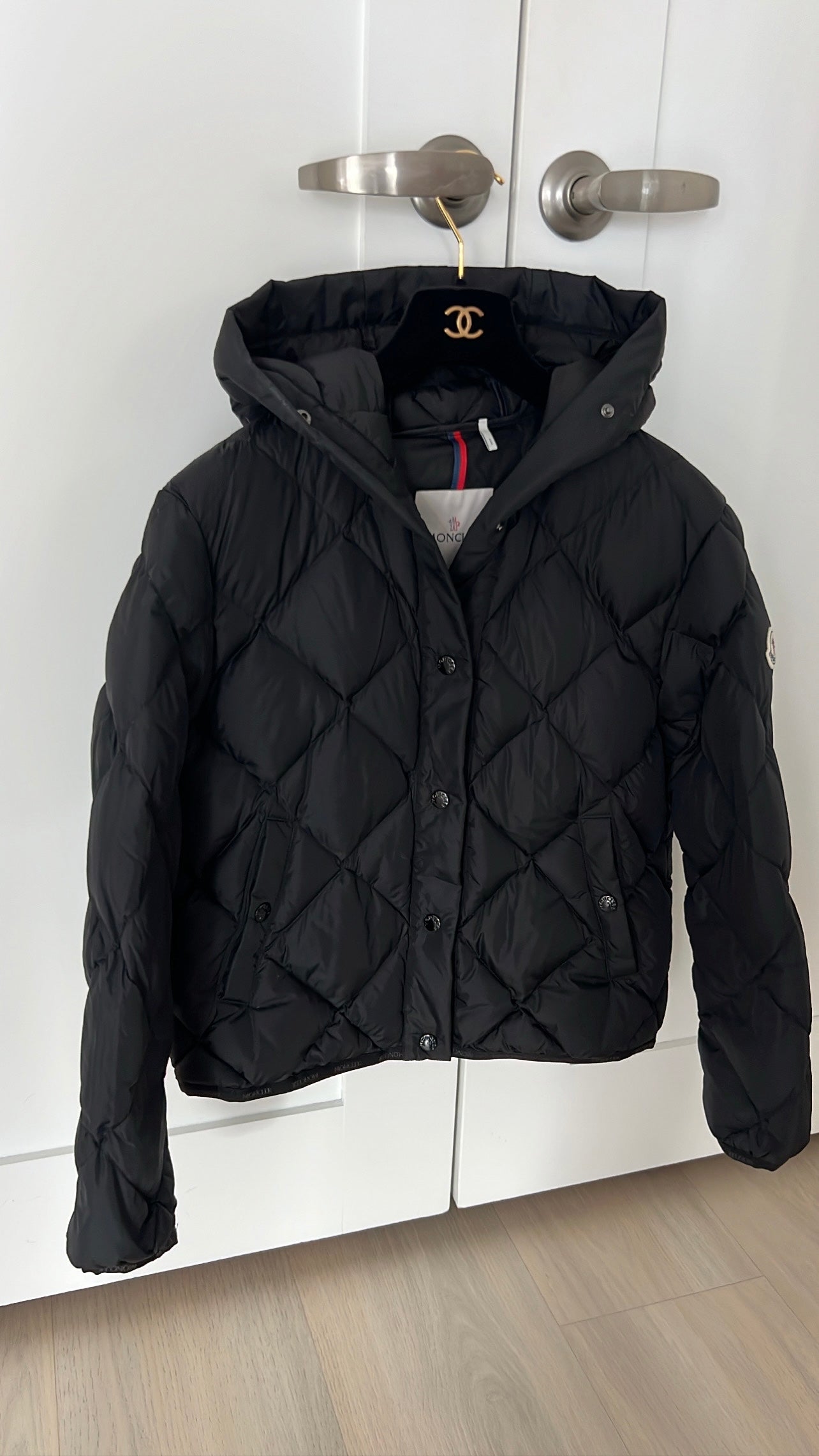 Moncler Arvouin Short Down Jacket