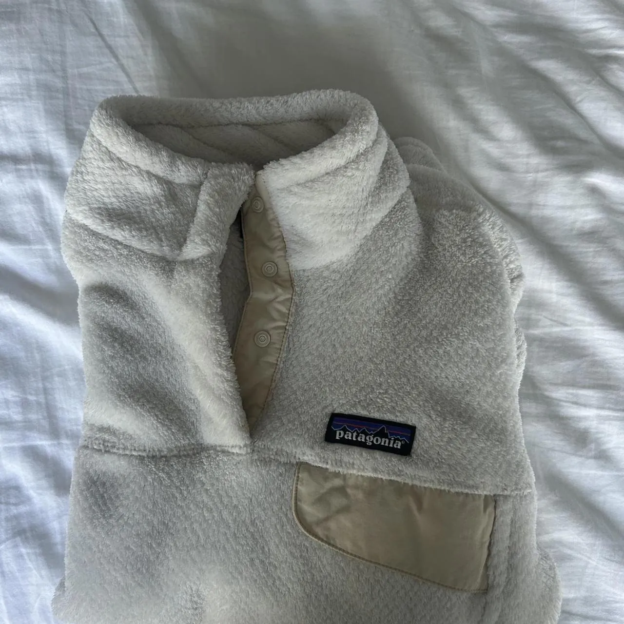 Patagonia Women's White and Cream Jacket