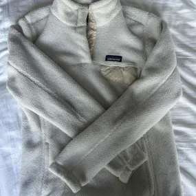 Patagonia Women's White and Cream Jacket