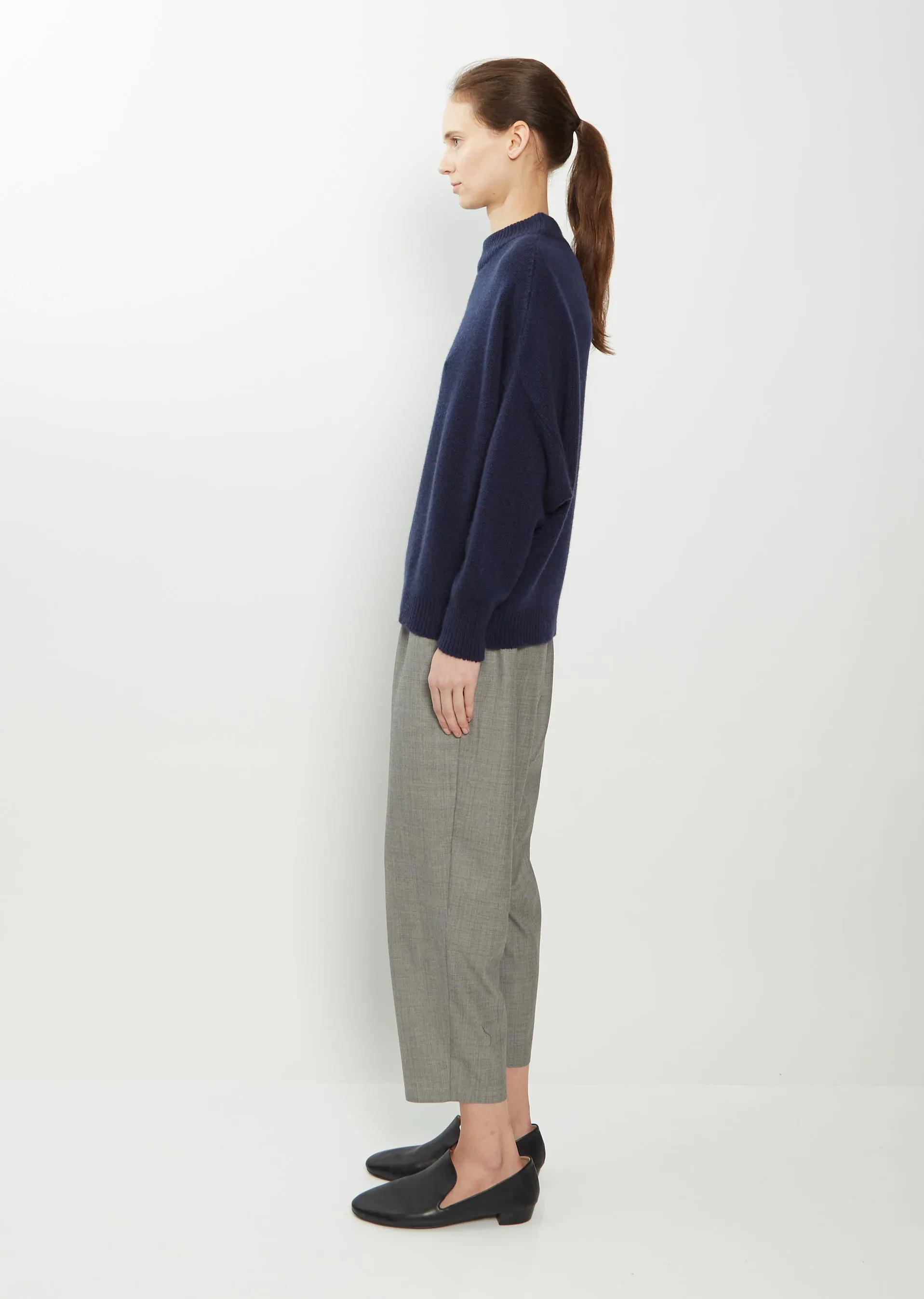 Round Neck Cashmere Sweater