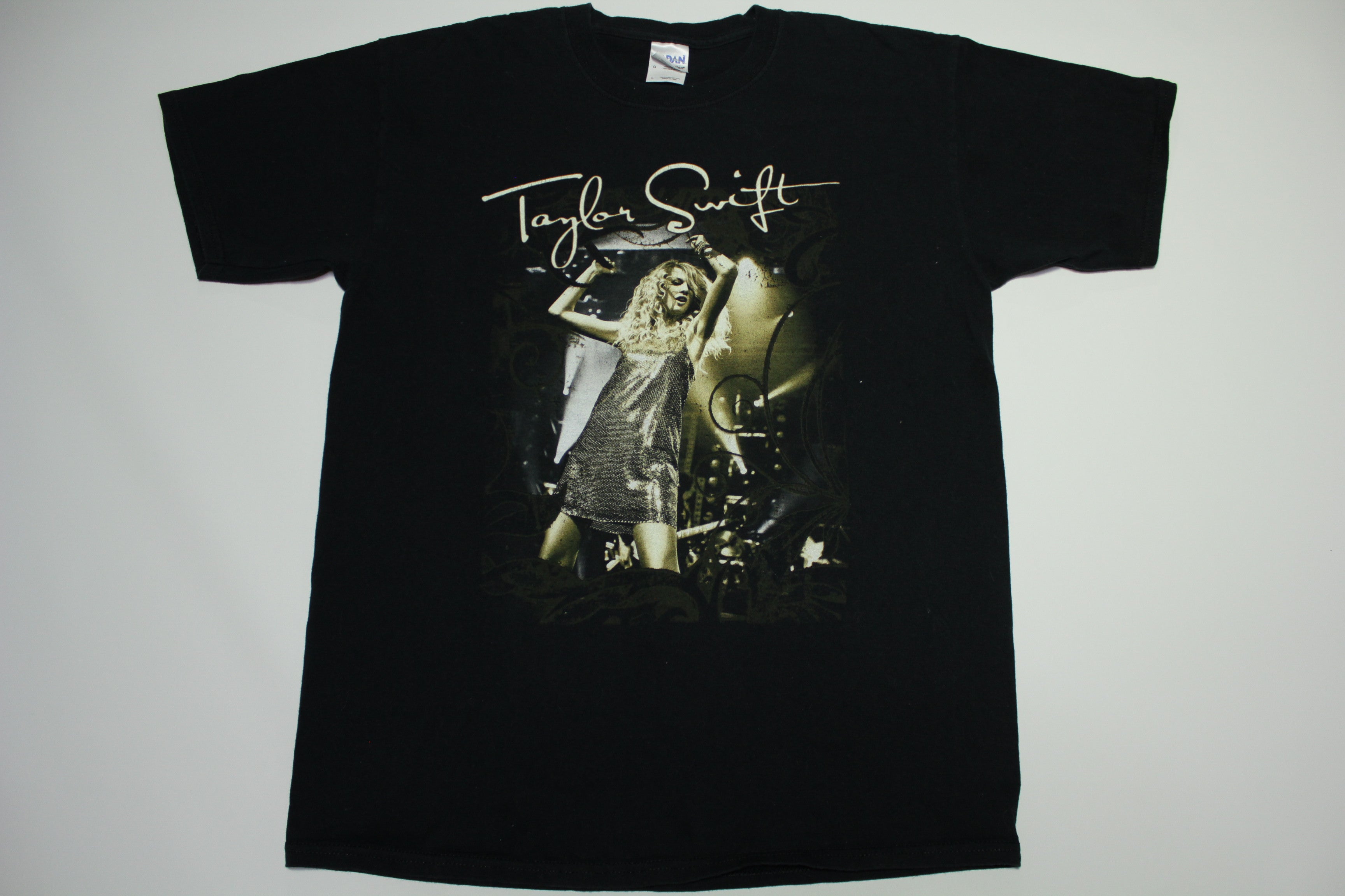 Taylor Swift 2009 Fearless Concert Tour Limited Production T-Shirt